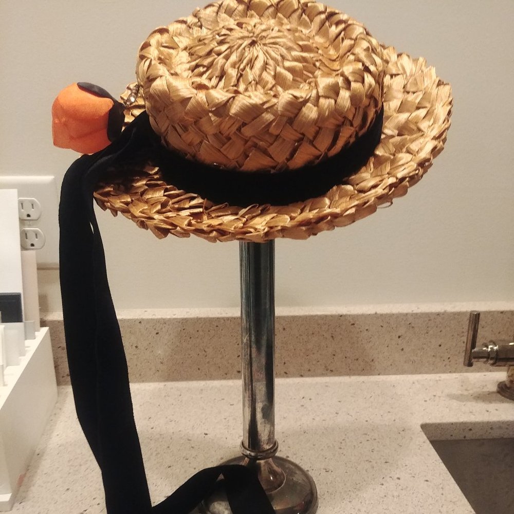 1960s Irene of New York Skimmer Straw Hat w/Peonie on Rhinestone Stem